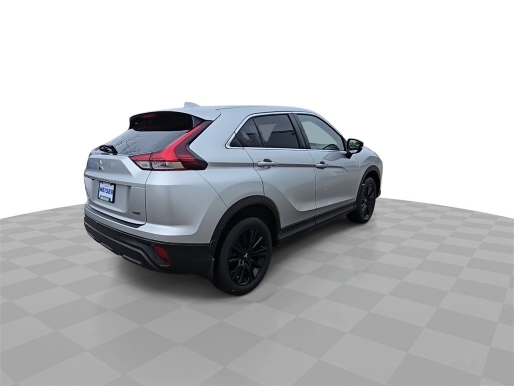 Used 2023 Mitsubishi Eclipse Cross LE image 8