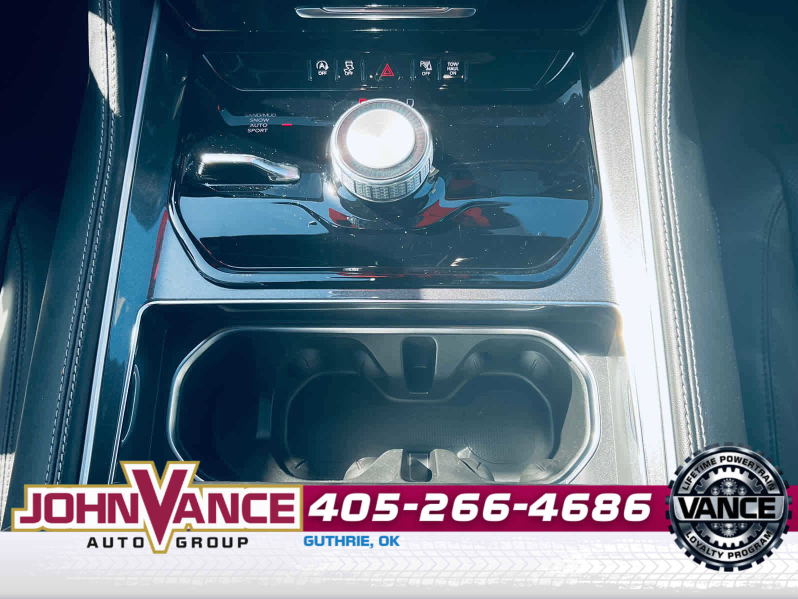 Used 2024 Jeep Wagoneer 4WD image 20