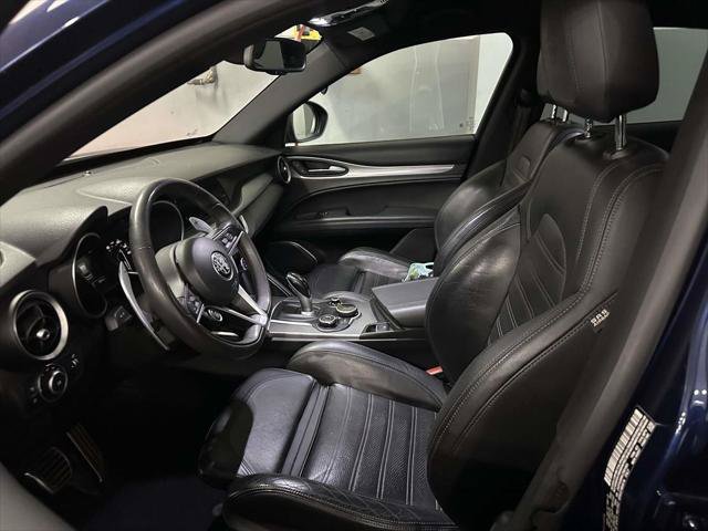 Used 2018 Alfa Romeo Stelvio Ti Sport AWD/4WD image 10
