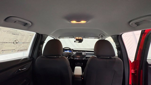 New 2027 Chevrolet Bolt LT w/ Comfort Package FWD image 26