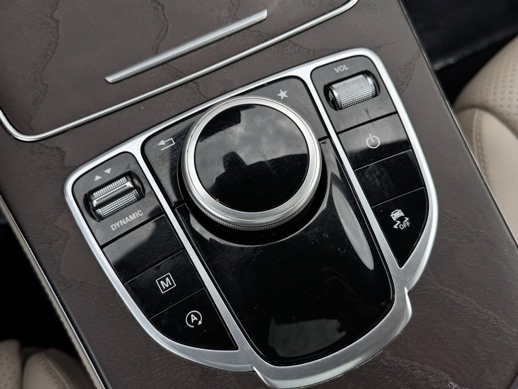 Used 2018 Mercedes-Benz GLC 300 4MATIC image 16