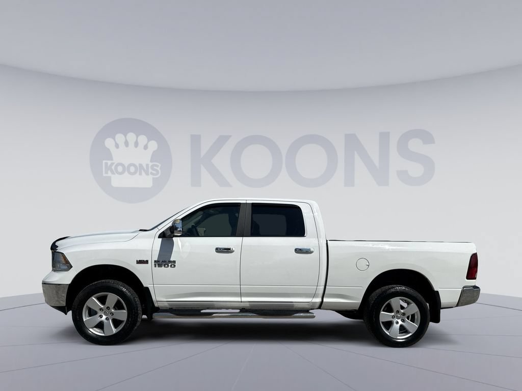 Used 2017 RAM 1500 Classic SLT AWD/4WD image 2