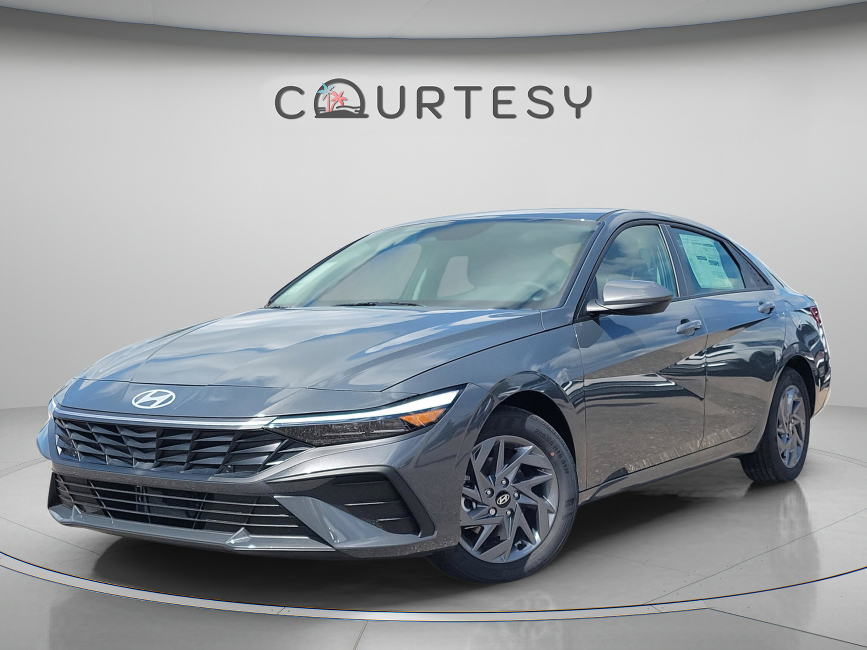 New 2025 Hyundai Elantra Hybrid FWD image 3