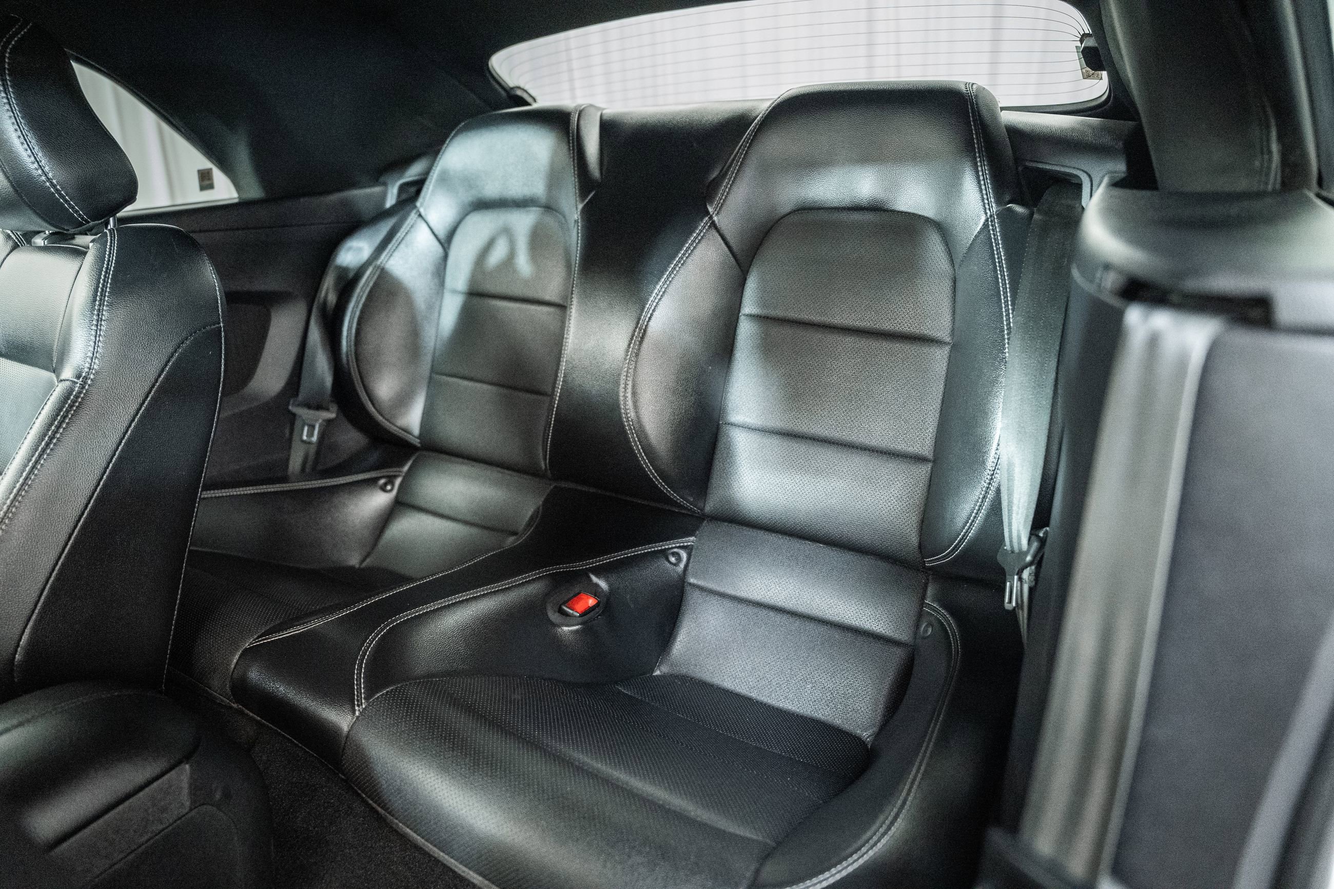 Used 2020 Ford Mustang Premium image 43