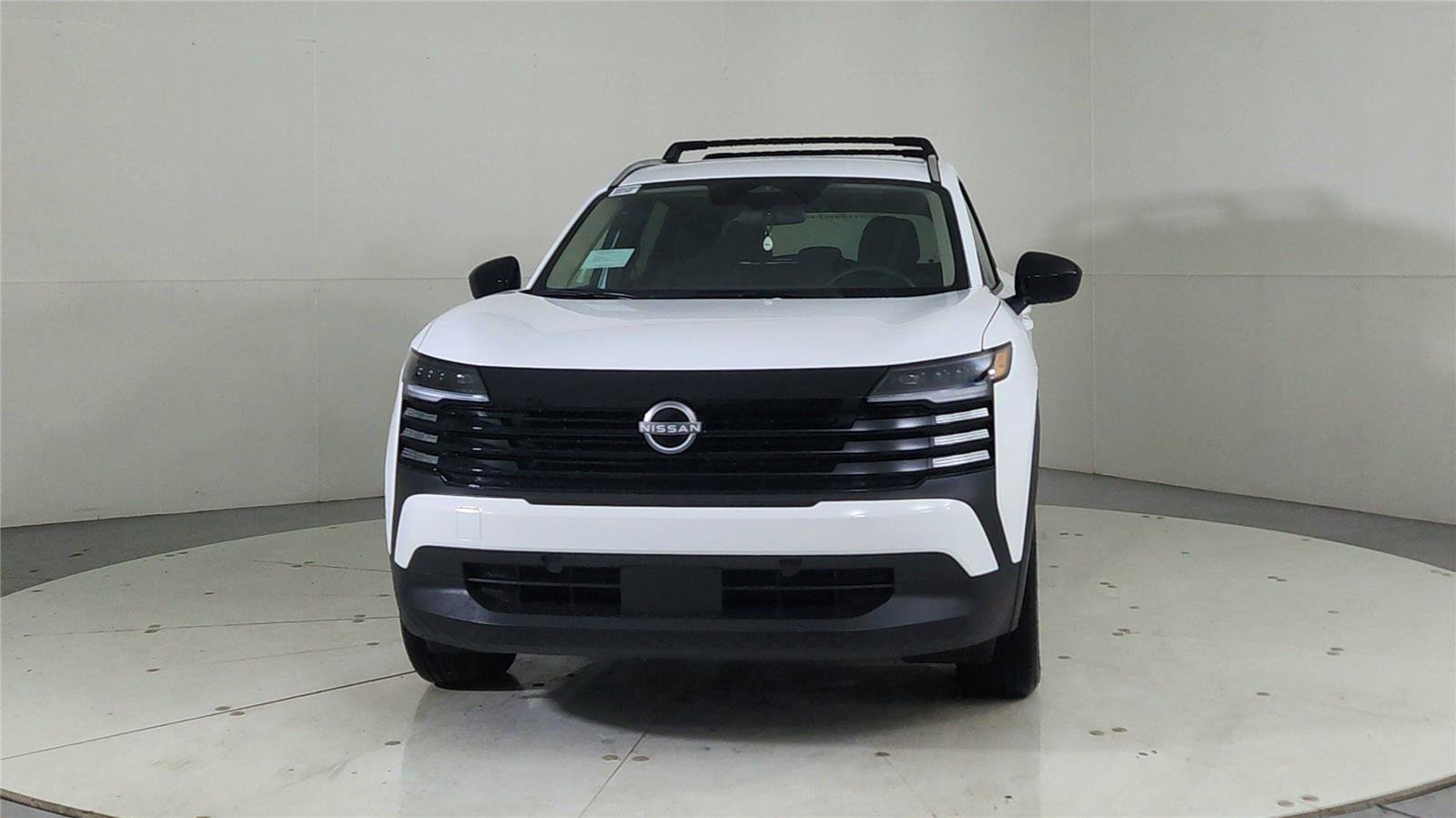 New 2026 Nissan Kicks SV w/ Charging Package image 2