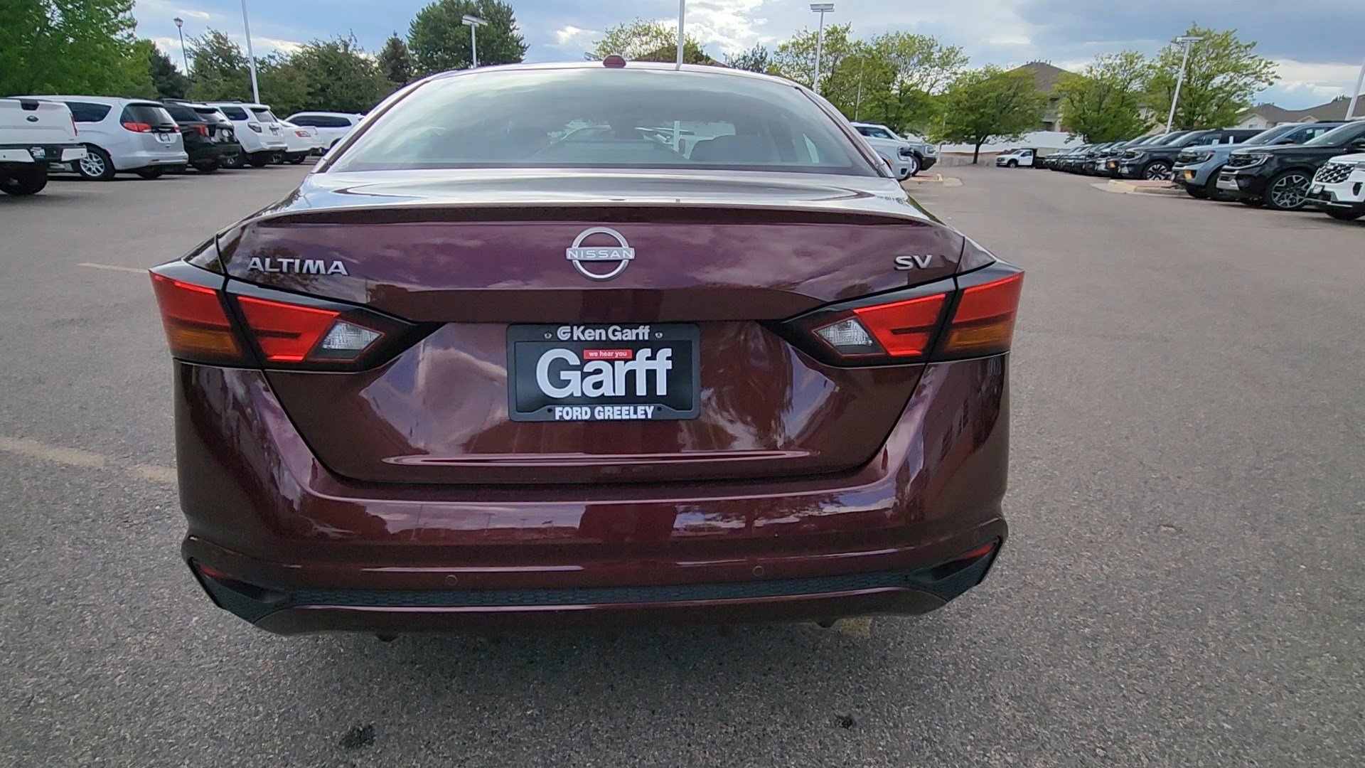 Used 2024 Nissan Altima 2.5 SV FWD image 40