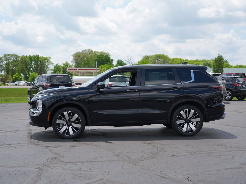 New 2026 Mitsubishi Outlander SE AWD/4WD image 6