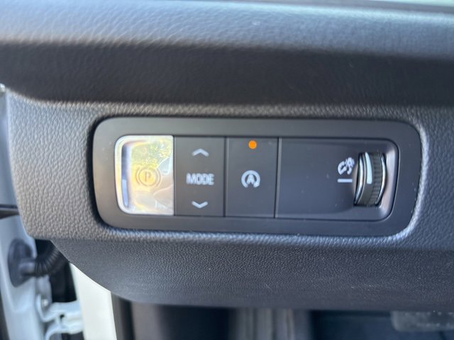 Certified 2025 Chevrolet Traverse LT image 12