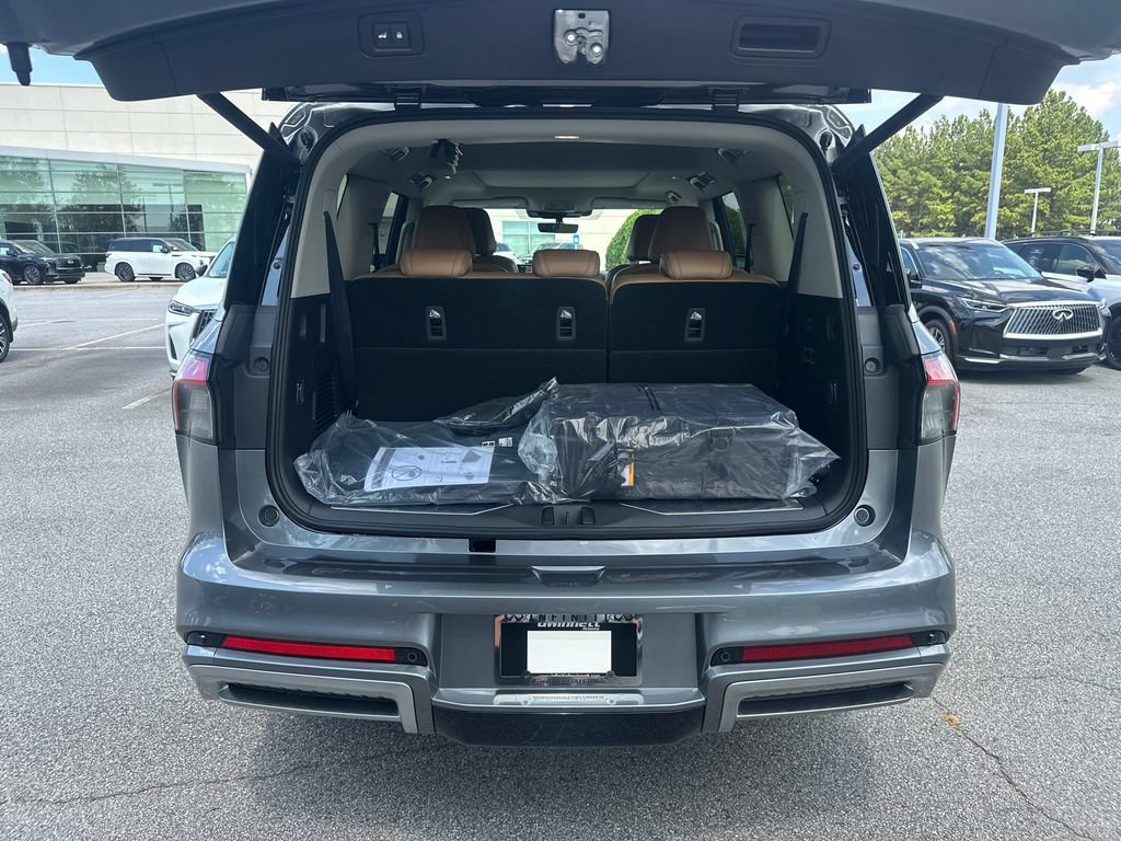 New 2027 INFINITI QX80 Luxe w/ Cargo Package RWD image 15