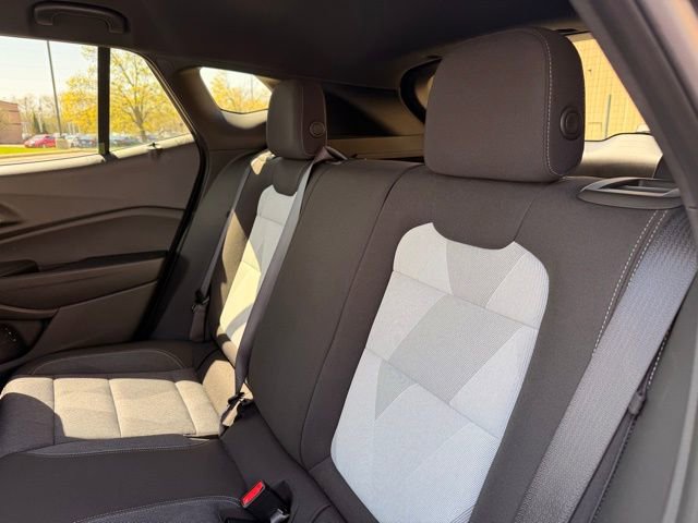 Certified 2024 Chevrolet Trax RS w/ Driver Confidence Package FWD image 22