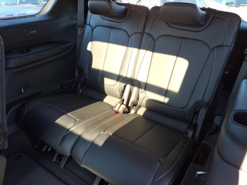 New 2025 Jeep Grand Cherokee L Limited image 13