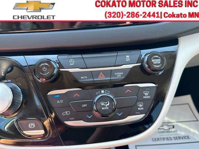 Used 2024 Chrysler Voyager LX FWD image 23