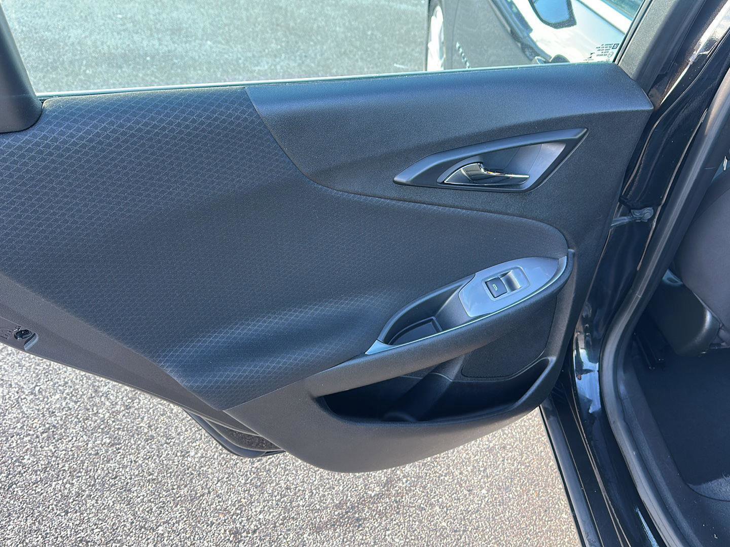 Used 2024 Chevrolet Malibu LT image 16