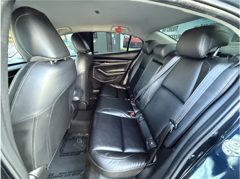 Used 2021 MAZDA MAZDA3 s image 22