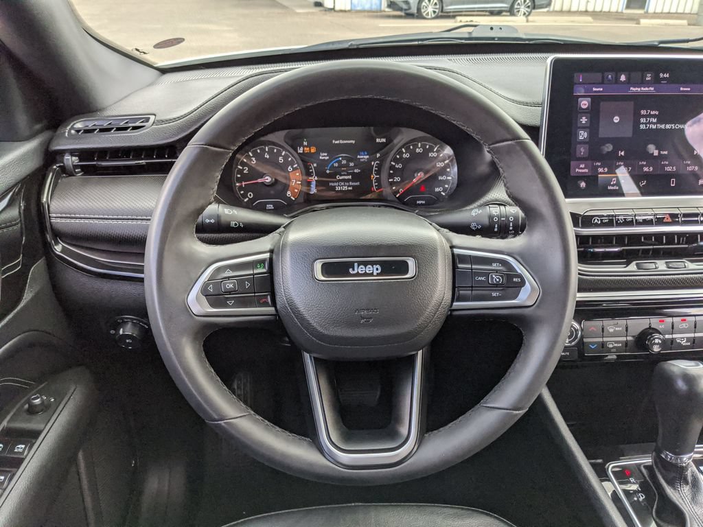 Used 2023 Jeep Compass Latitude AWD/4WD image 10