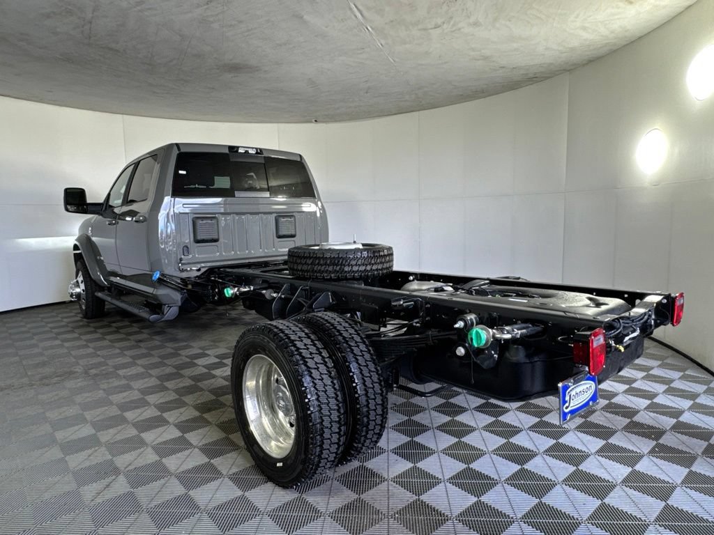 New 2027 RAM 5500 Tradesman AWD/4WD image 8