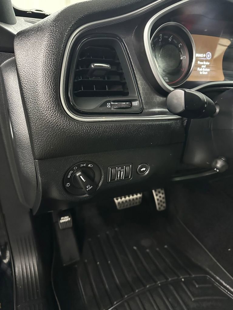 Used 2018 Dodge Challenger SXT Plus image 15
