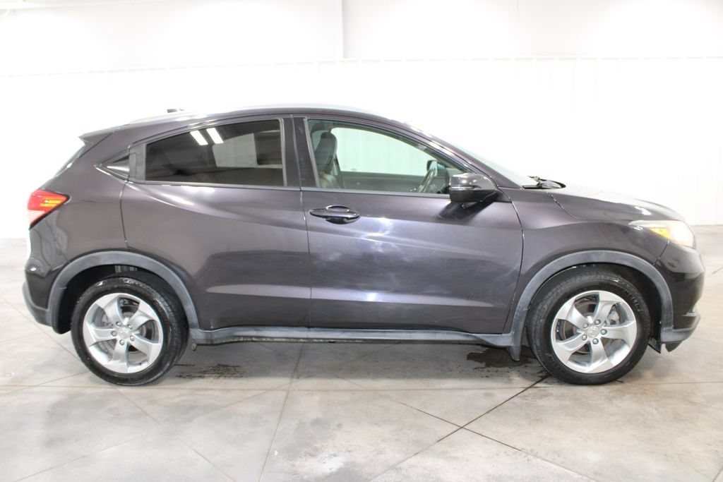 Used 2017 Honda HR-V EX-L image 11