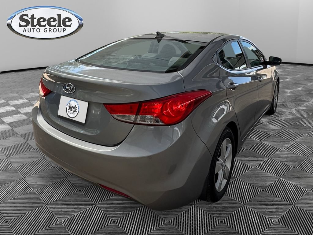 Used 2013 Hyundai Elantra GLS w/ Preferred Pkg FWD image 5