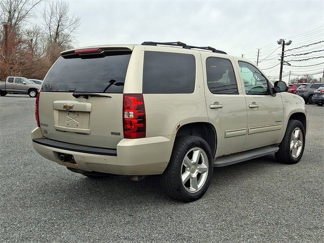 Used 2010 Chevrolet Tahoe LT w/ Luxury Package image 6