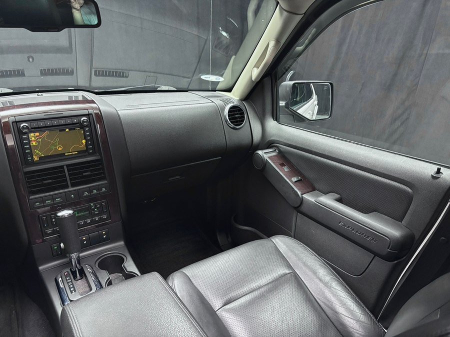 Used 2010 Ford Explorer 4WD Limited image 38