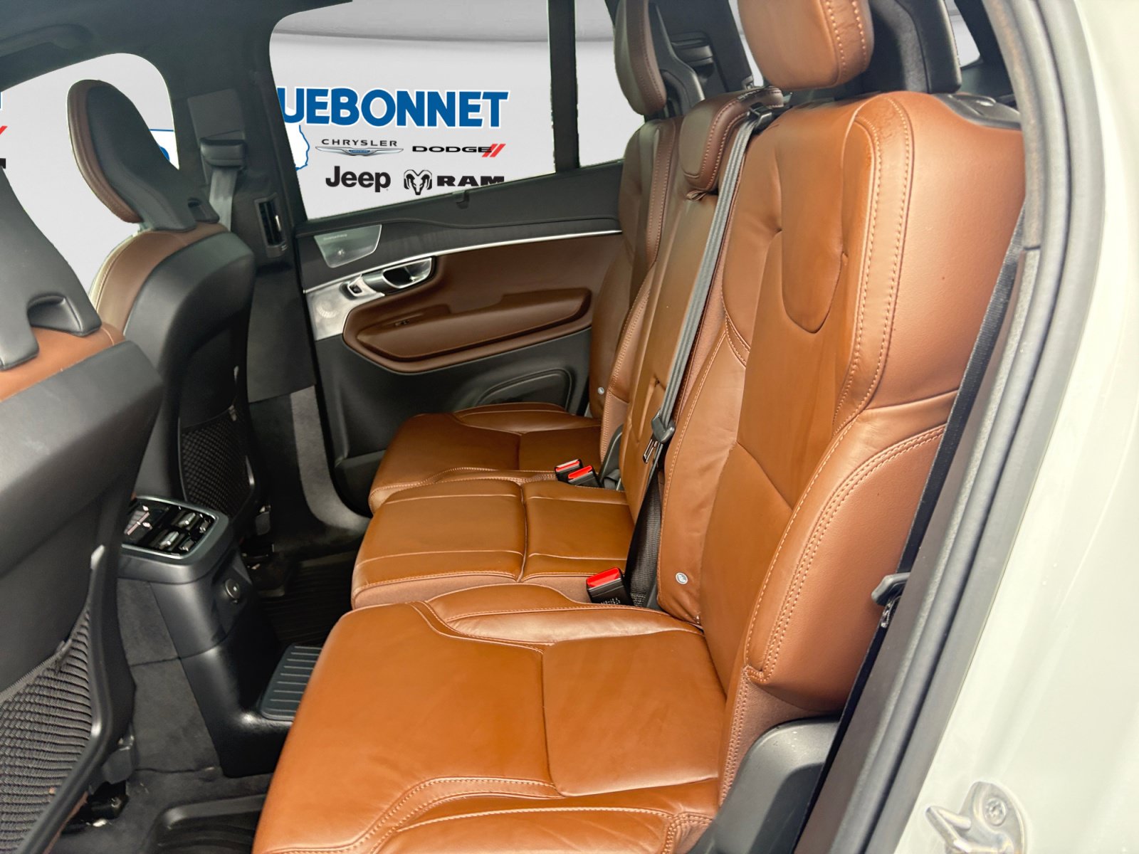 Used 2024 Volvo XC90 T8 Ultimate w/ Lounge Package AWD/4WD image 21