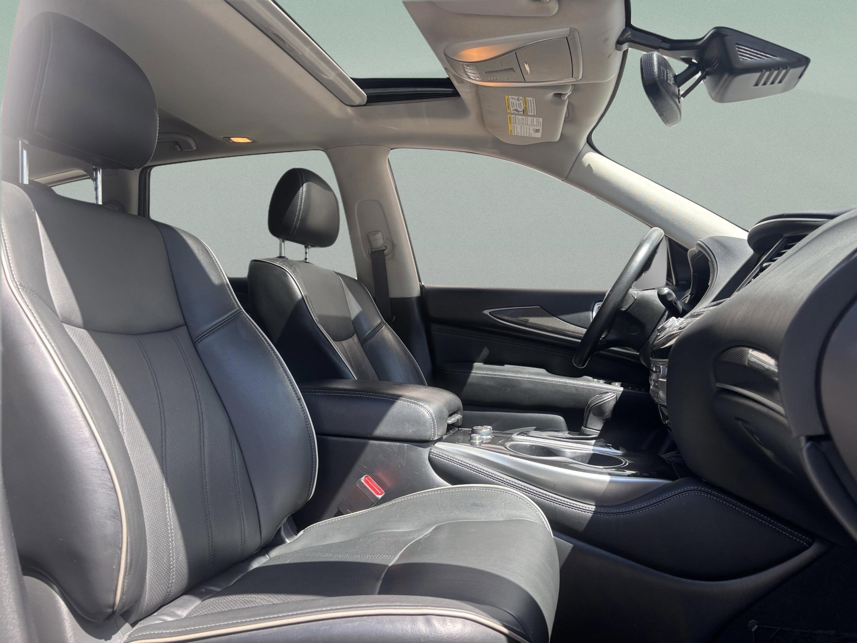Used 2019 INFINITI QX60 Luxe w/ Essential Package image 19