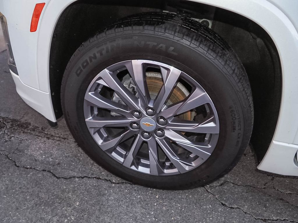 Used 2023 Chevrolet Traverse Premier image 7