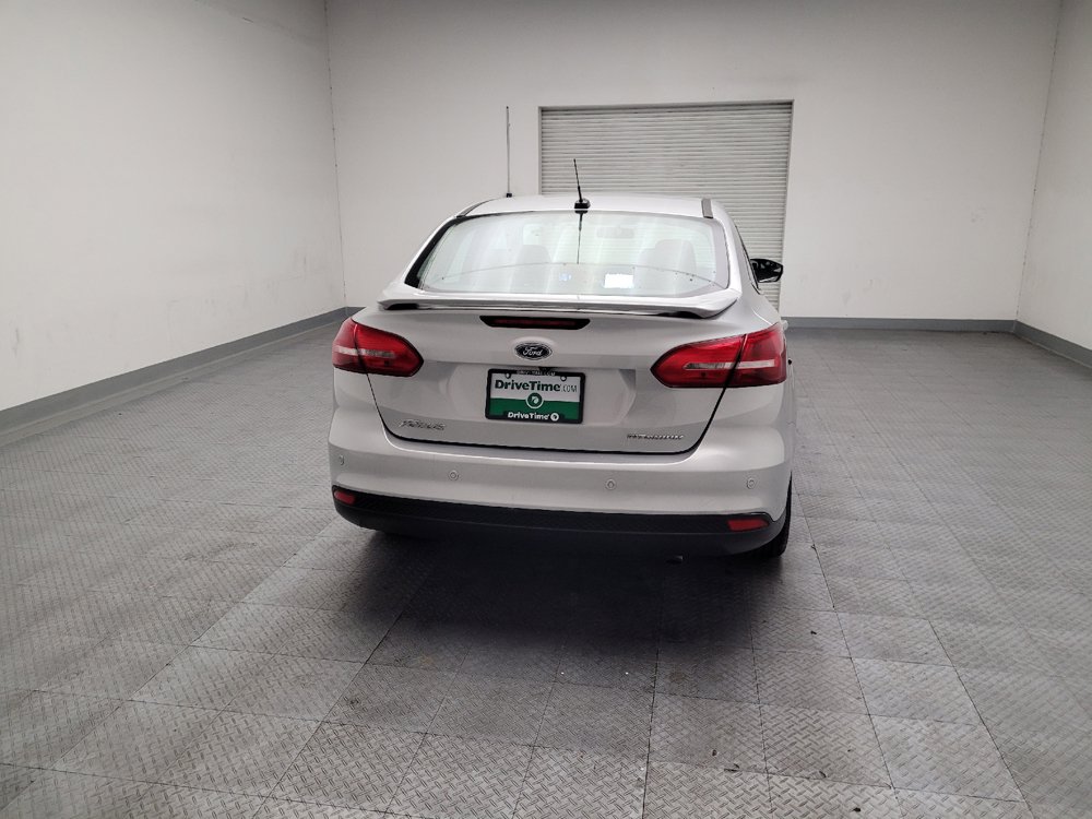Used 2017 Ford Focus Titanium FWD image 7