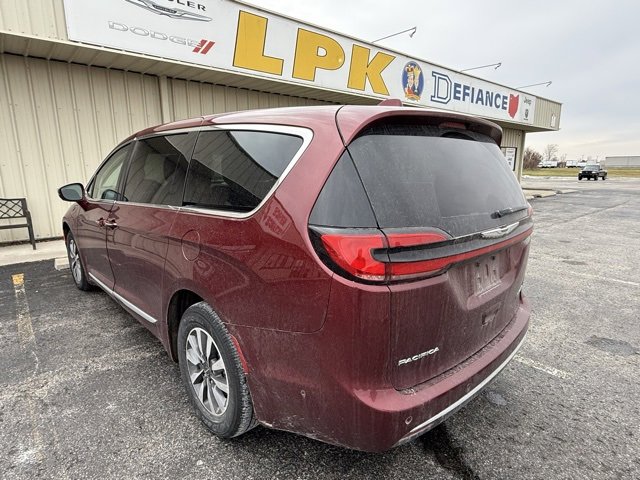 Used 2022 Chrysler Pacifica Limited image 5