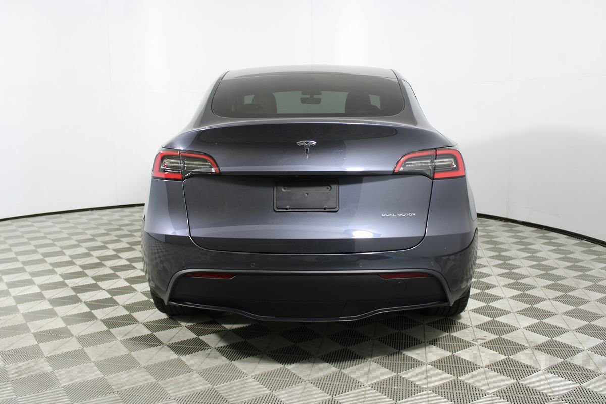 Used 2021 Tesla Model Y Long Range AWD/4WD image 29