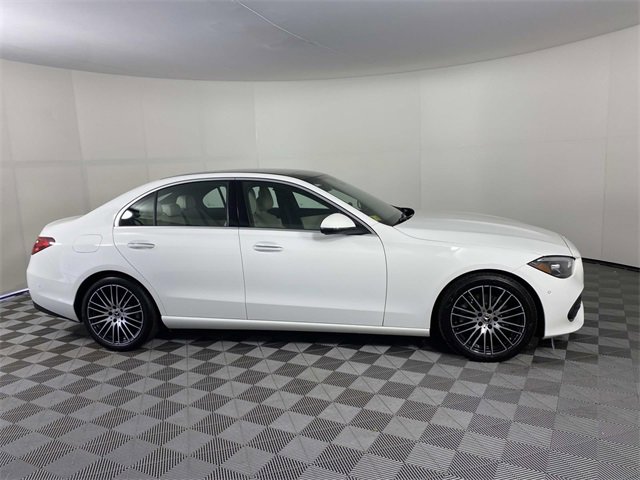 Used 2025 Mercedes-Benz C 300 4MATIC Sedan image 10