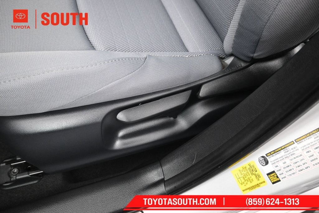 Used 2024 Toyota Corolla SE FWD image 22