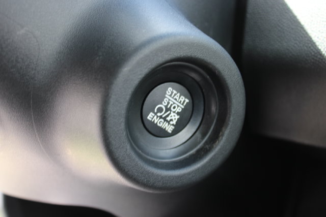 Used 2025 RAM ProMaster 1500 w/ Convenience Group FWD image 16