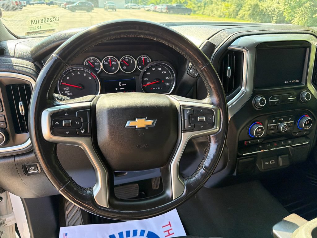 Used 2022 Chevrolet Silverado 1500 LT AWD/4WD image 13