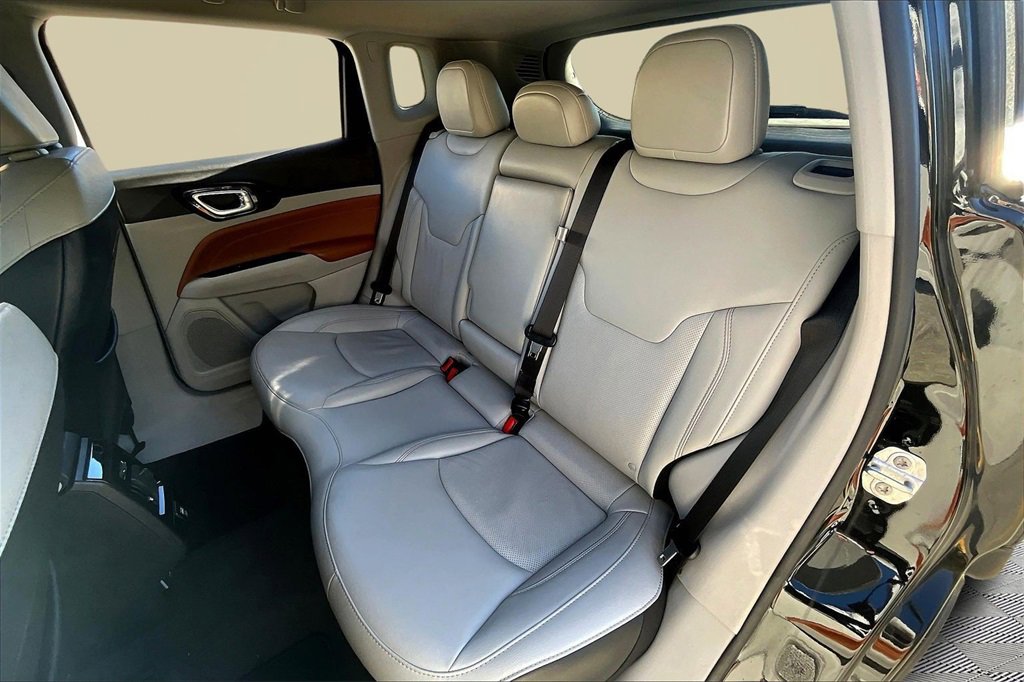 Used 2022 Jeep Compass Limited image 26