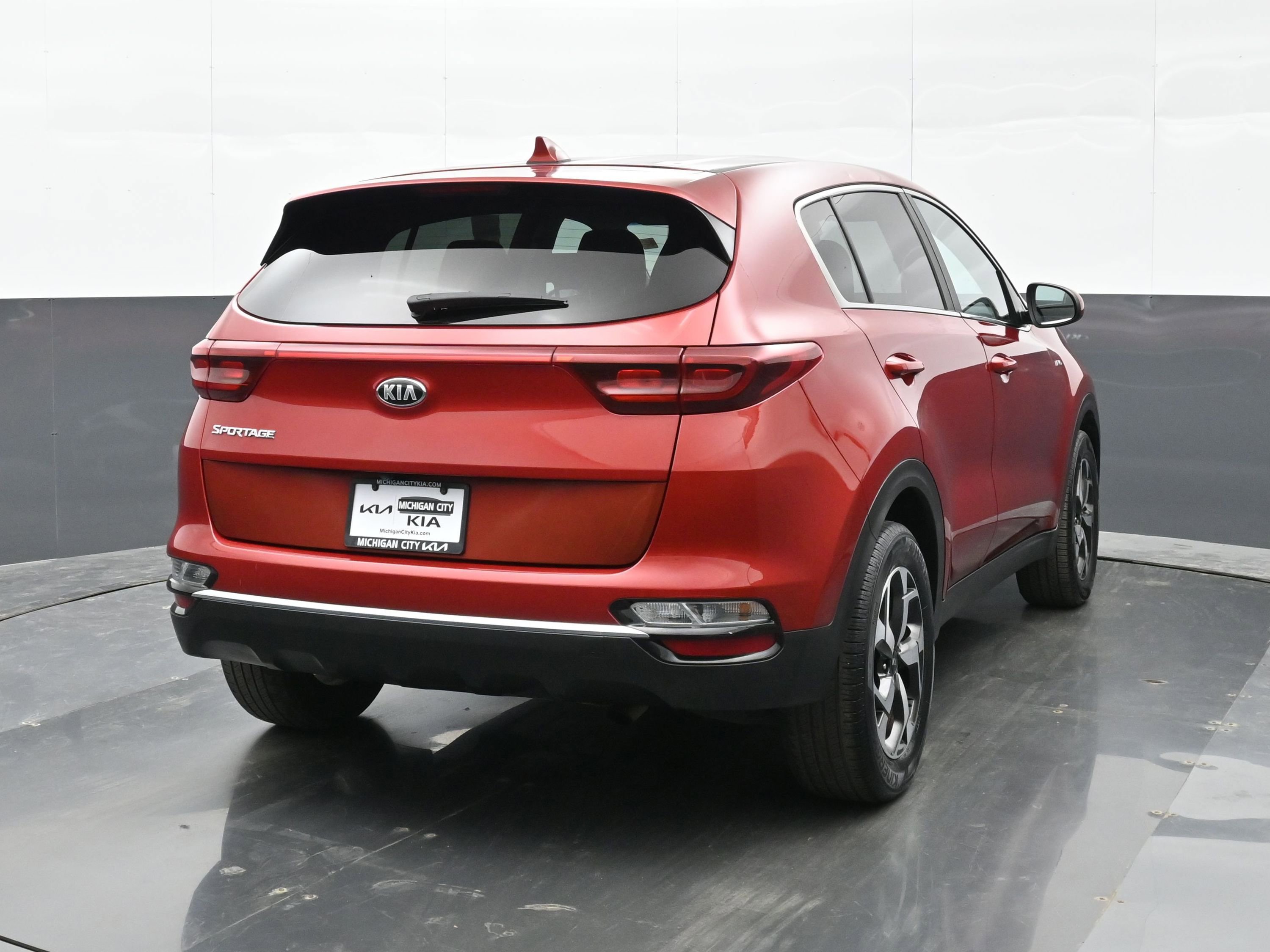 Used 2021 Kia Sportage LX AWD/4WD image 4