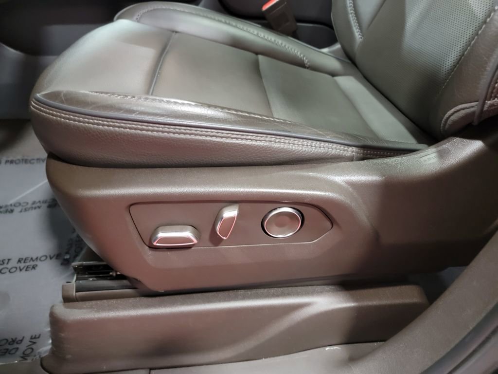 Certified 2024 GMC Yukon XL Denali w/ Denali Reserve Package image 15