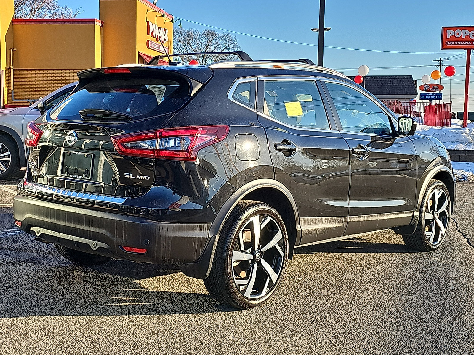 Certified 2022 Nissan Rogue Sport SL image 6