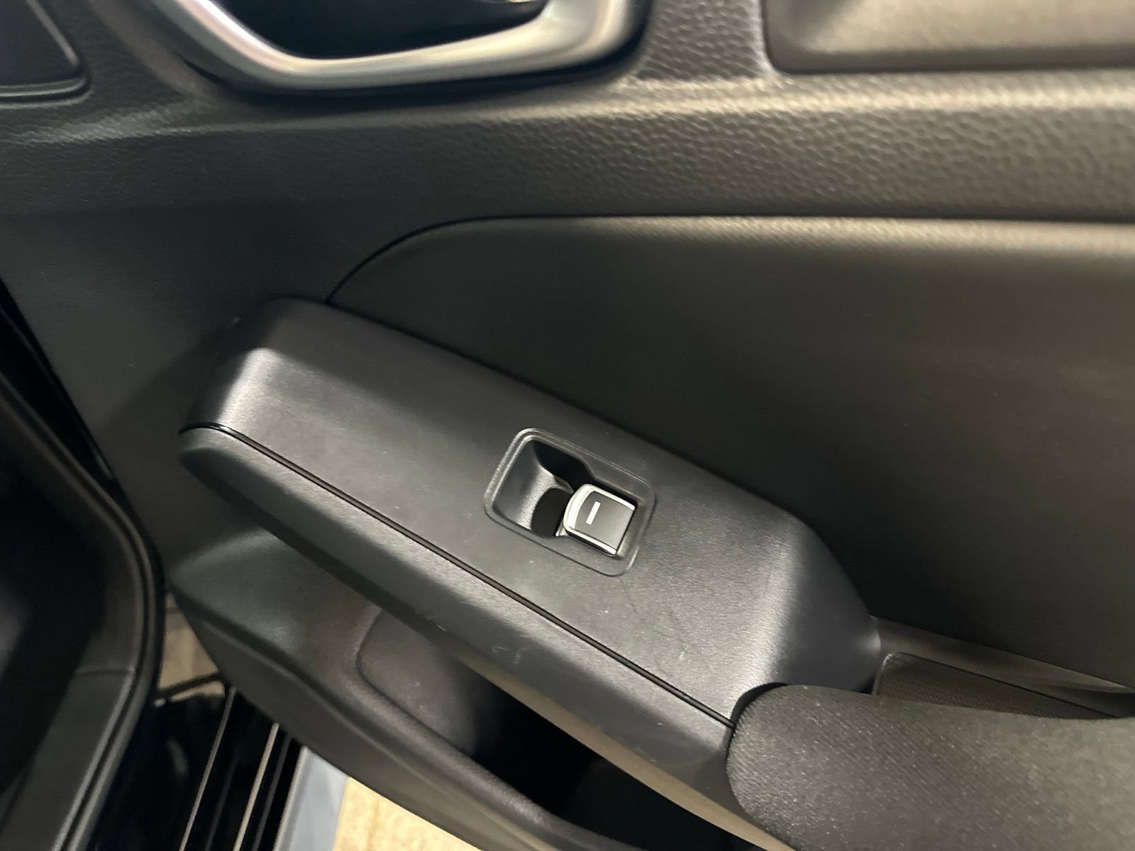 Used 2023 Honda Civic Sport image 28