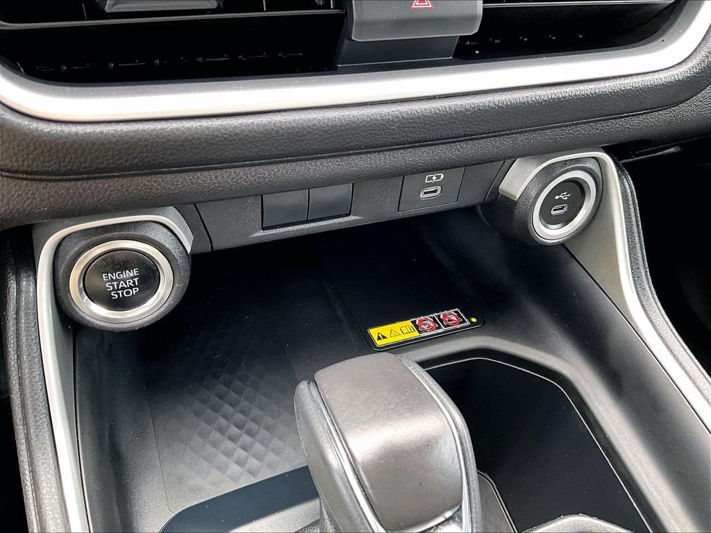 Used 2025 Toyota Grand Highlander AWD image 28