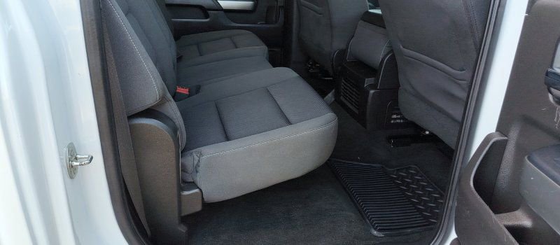 Used 2018 Chevrolet Silverado 1500 LT w/ LT Eassist Package image 11