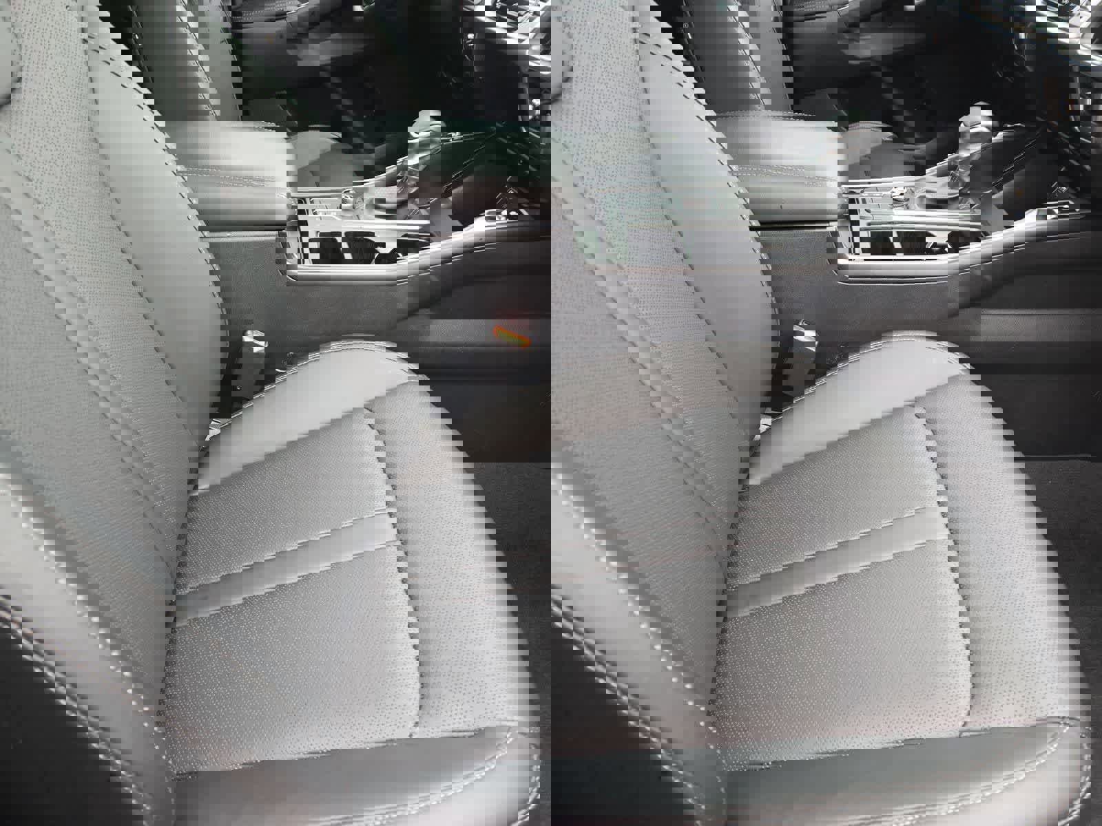 Certified 2023 Kia Sorento S w/ Panoramic Sunroof Package image 21