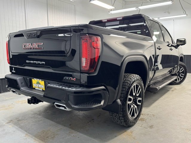 Used 2024 GMC Sierra 1500 AT4 w/ AT4 Preferred Package image 3