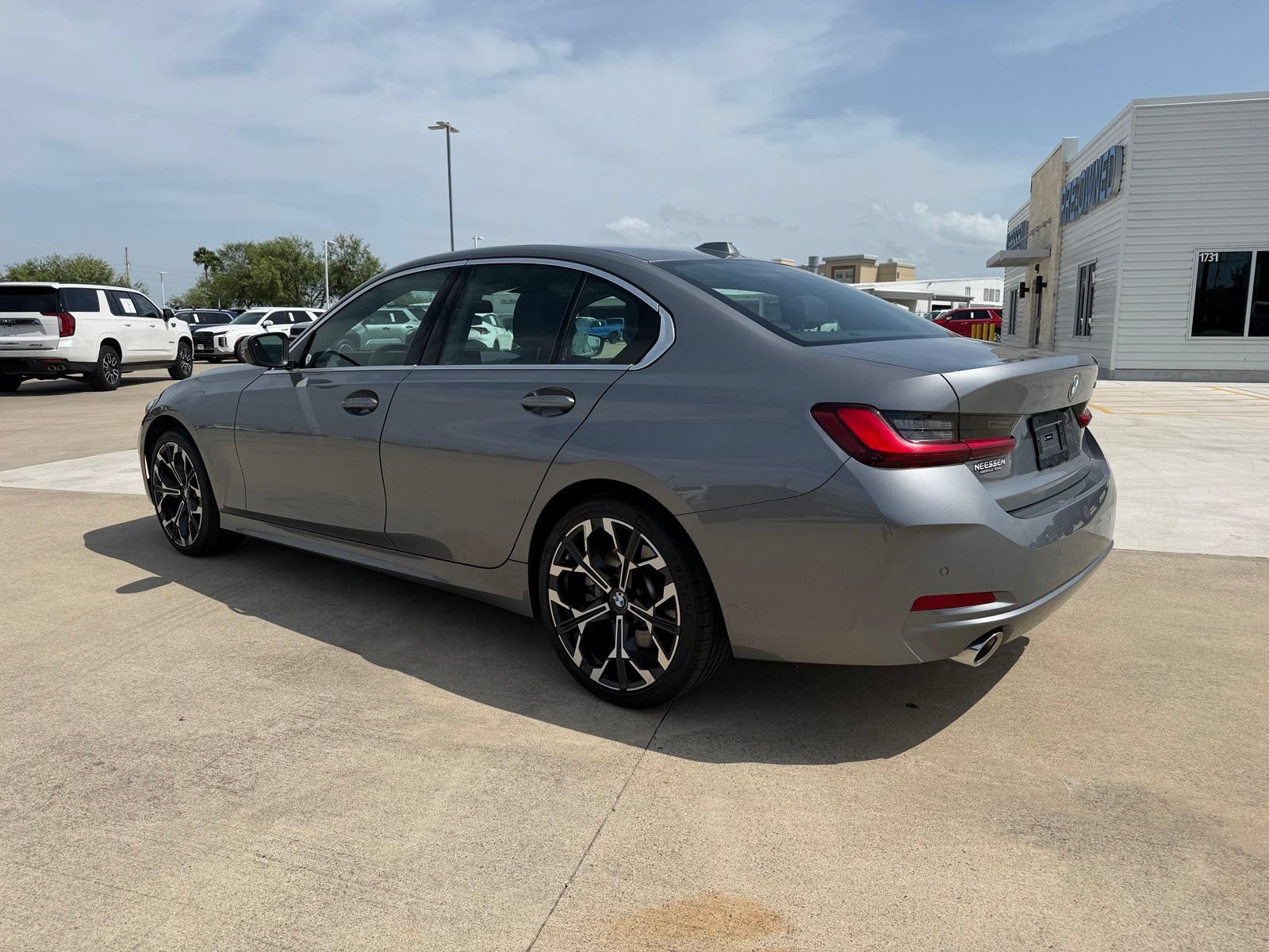 Used 2026 BMW 330i Sedan RWD image 5