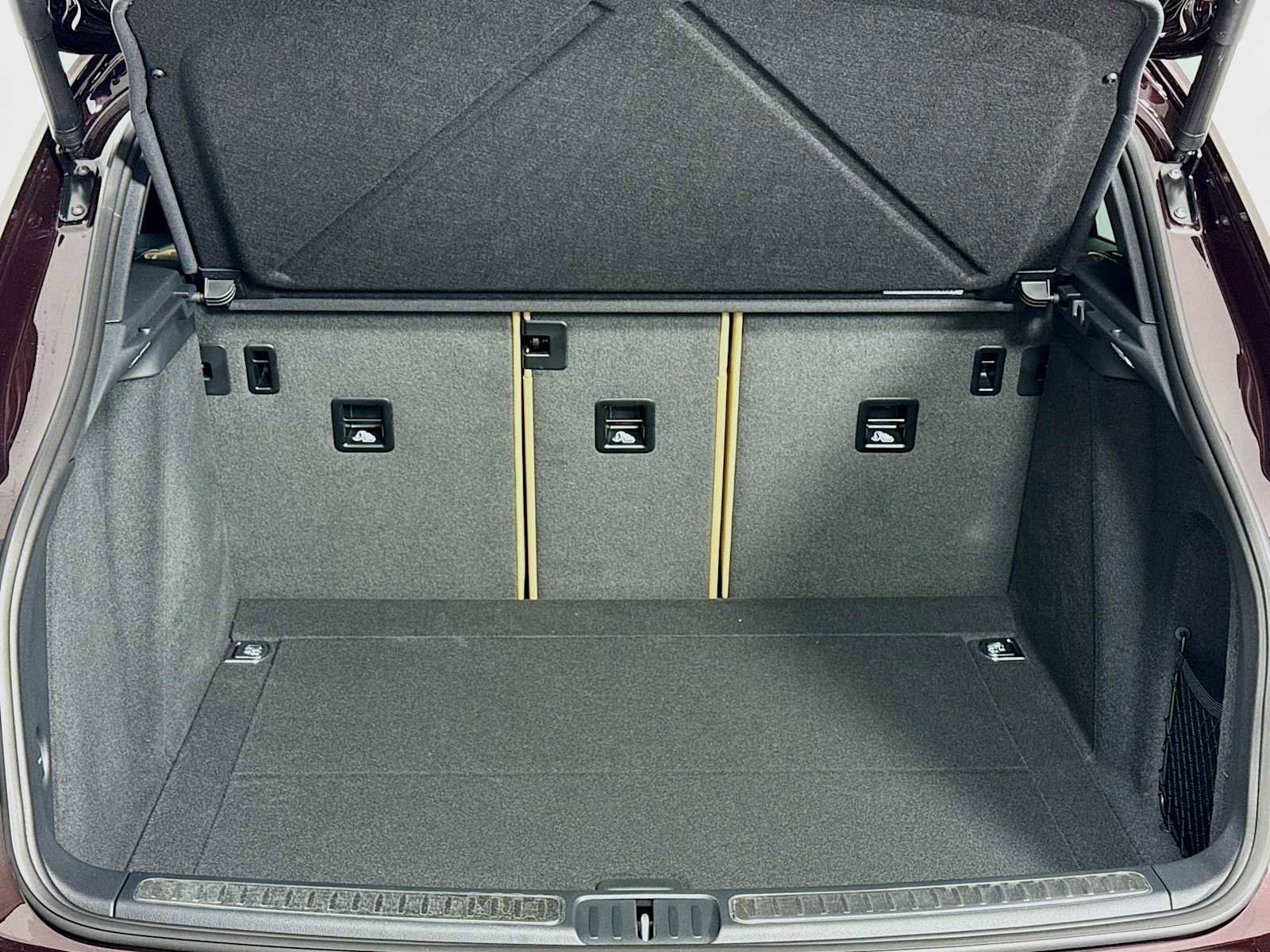 New 2026 Porsche Macan image 28