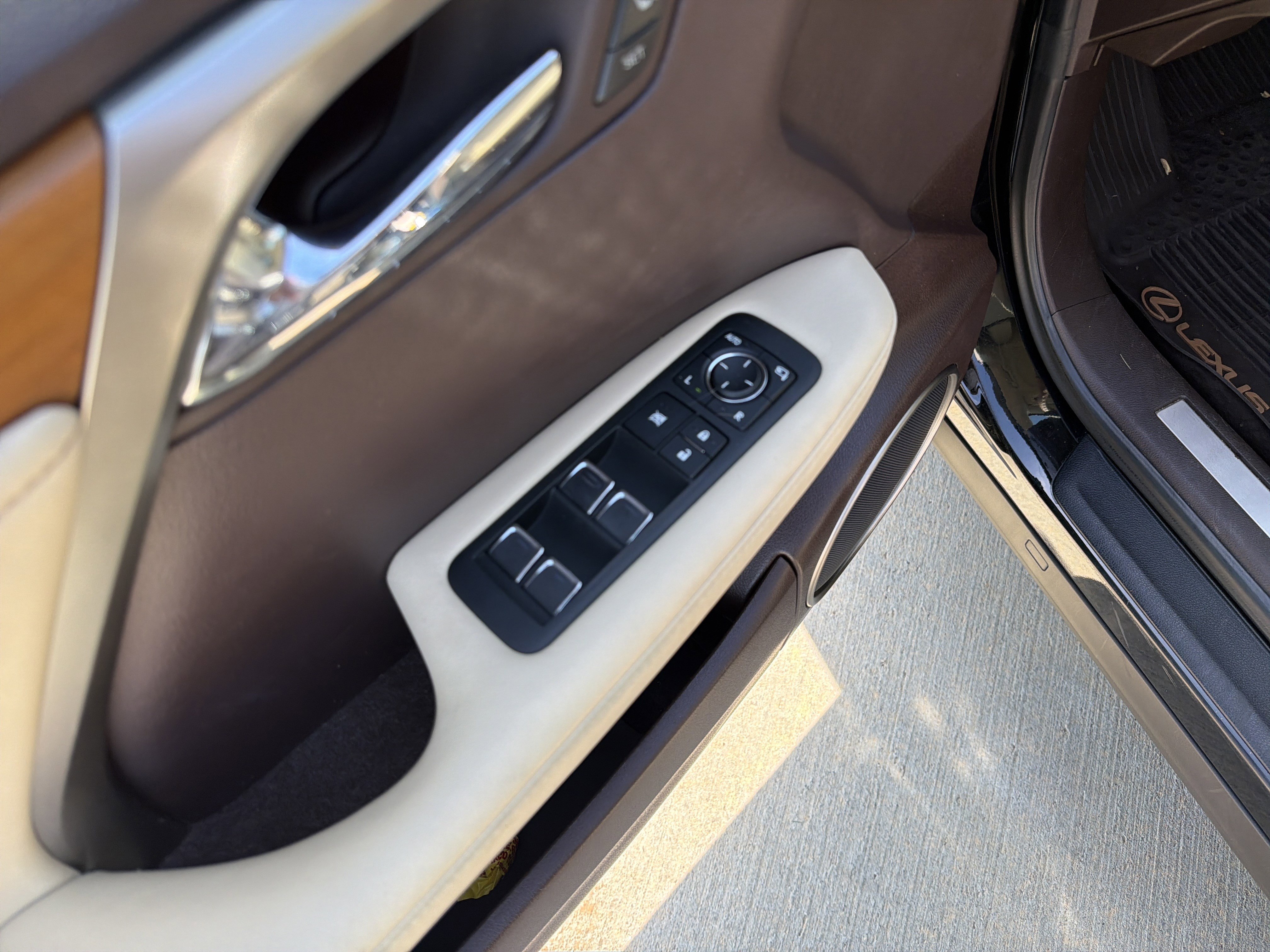 Used 2020 Lexus RX 350 FWD w/ Premium Package image 9