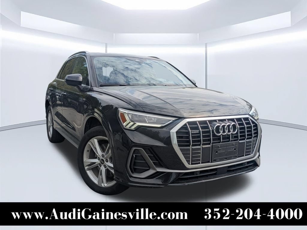 Used 2023 Audi Q3 2.0T Premium Plus w/ Premium Plus Package AWD/4WD image 1