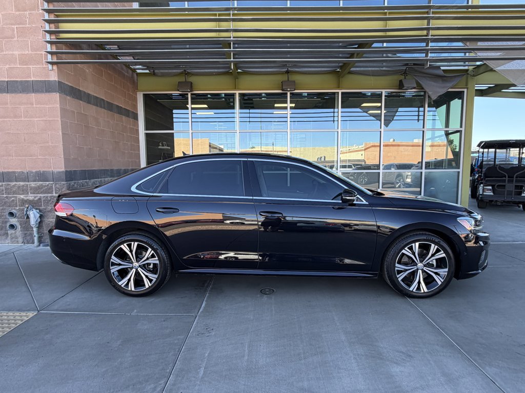 Used 2020 Volkswagen Passat 2.0T SEL image 9