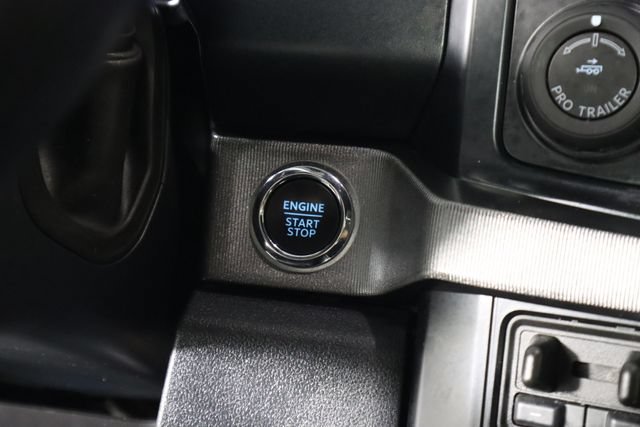 Used 2024 Ford F250 Platinum w/ FX4 Off-Road Package AWD/4WD image 53